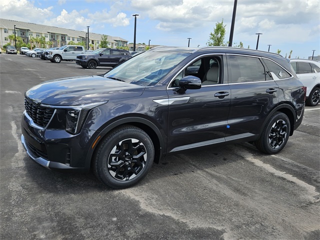 2025 Kia Sorento S photo 2