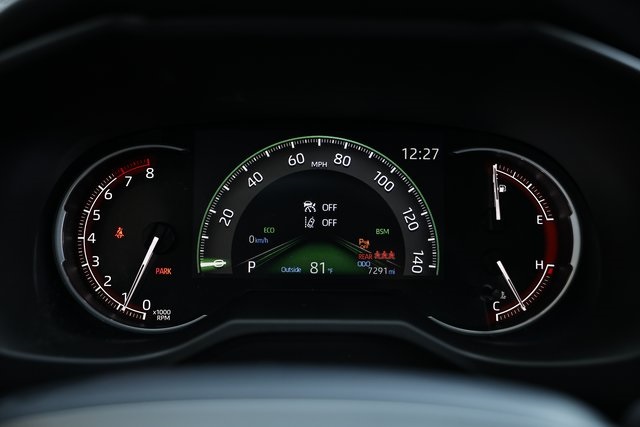 2025 Toyota RAV4 XLE Premium photo 27