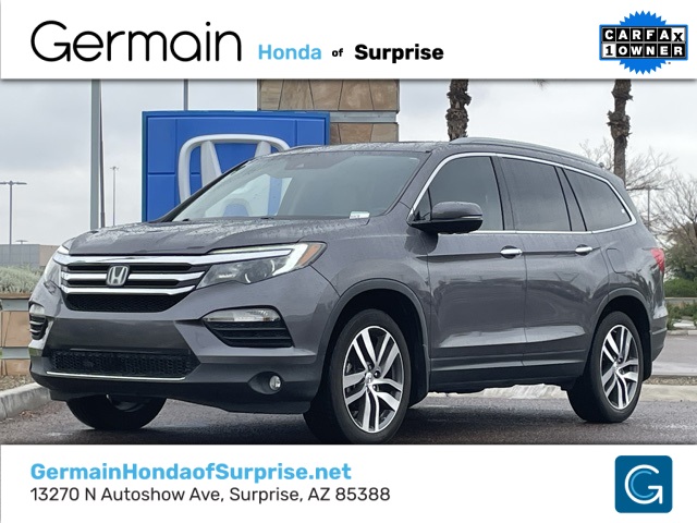 2017 Honda Pilot Elite's photo