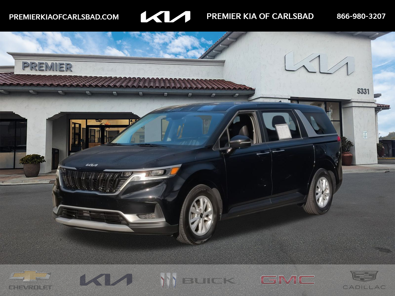2024 Kia Carnival LX's photo