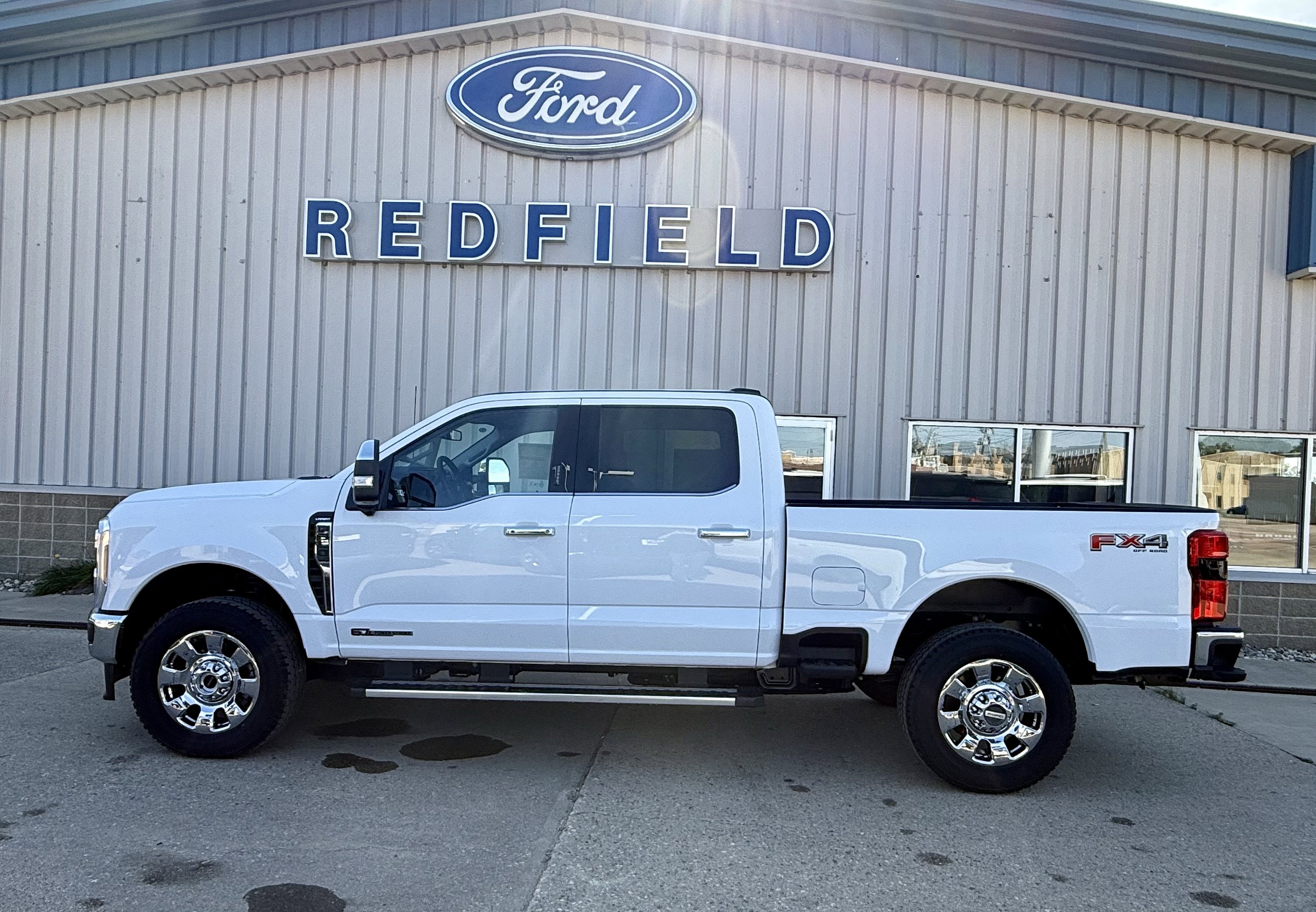 2026 Ford F-350 Super Duty Lariat's photo