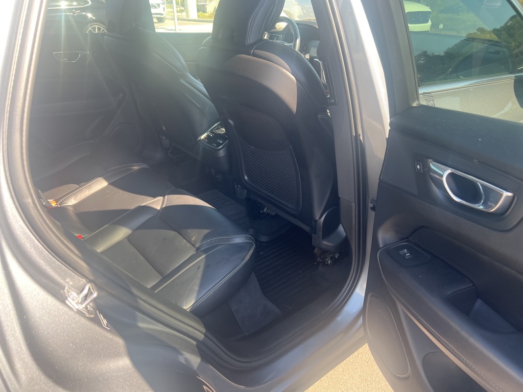 2021 Volvo XC60 T5 Inscription photo 5