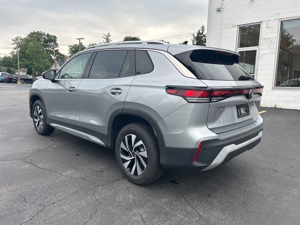2025 Volkswagen Tiguan S photo 3