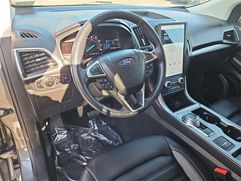 2023 Ford Edge SEL photo 12