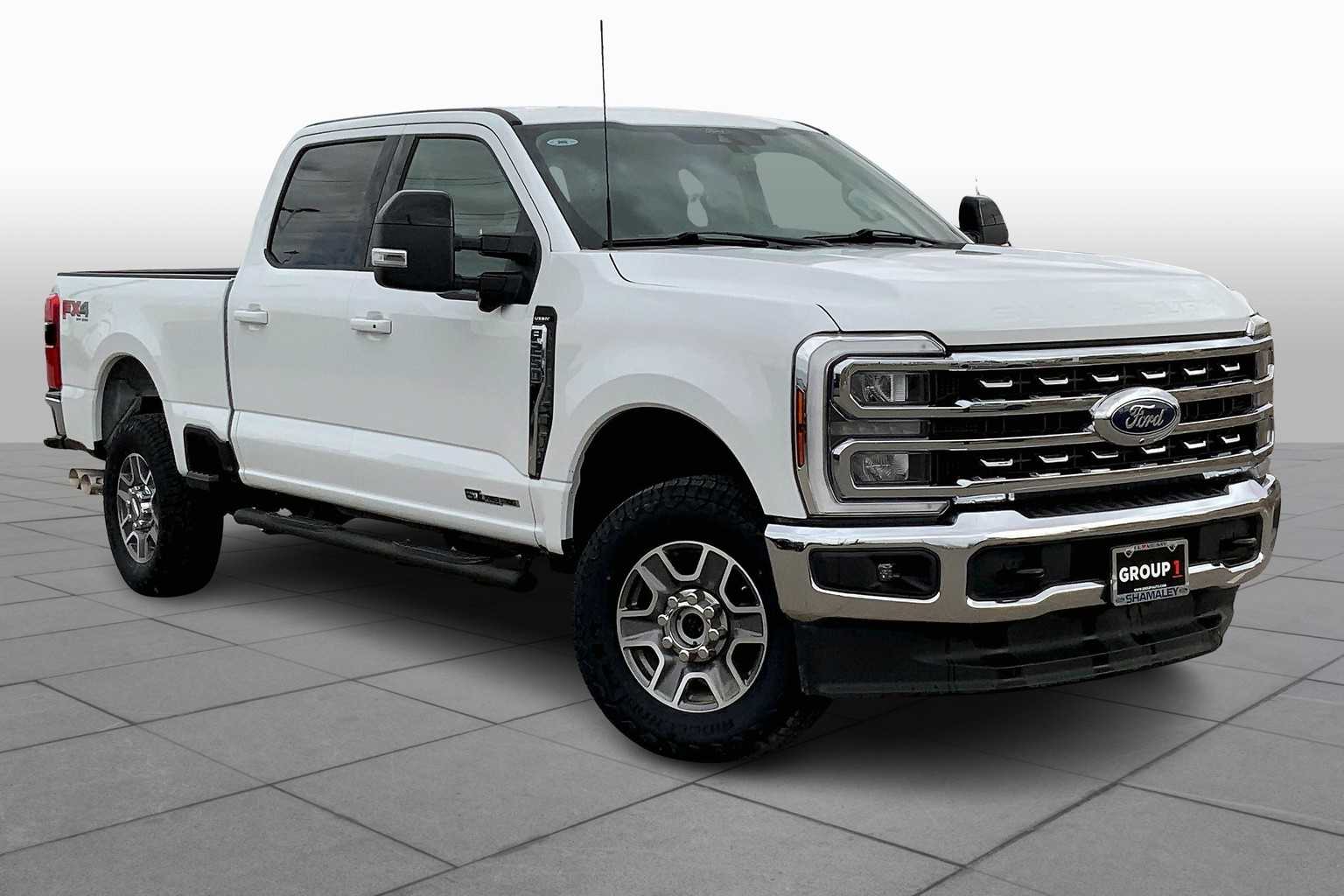2024 Ford F-250 Lariat photo 2