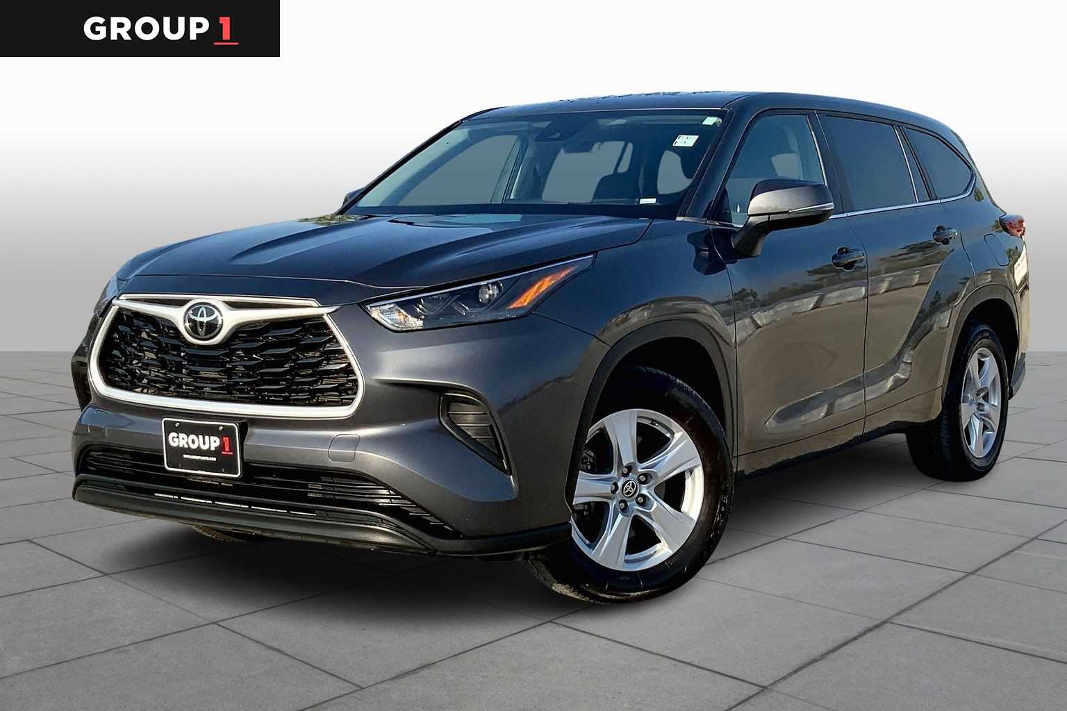 2023 Toyota Highlander L's photo