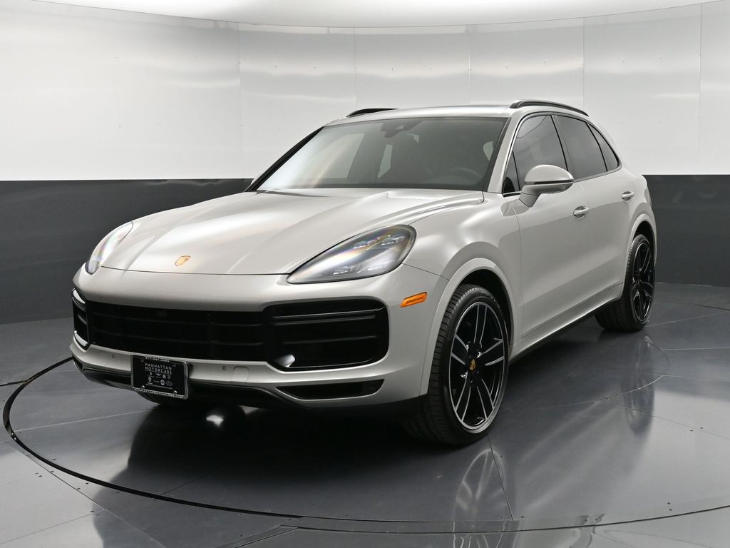 2022 Porsche Cayenne Turbo's photo