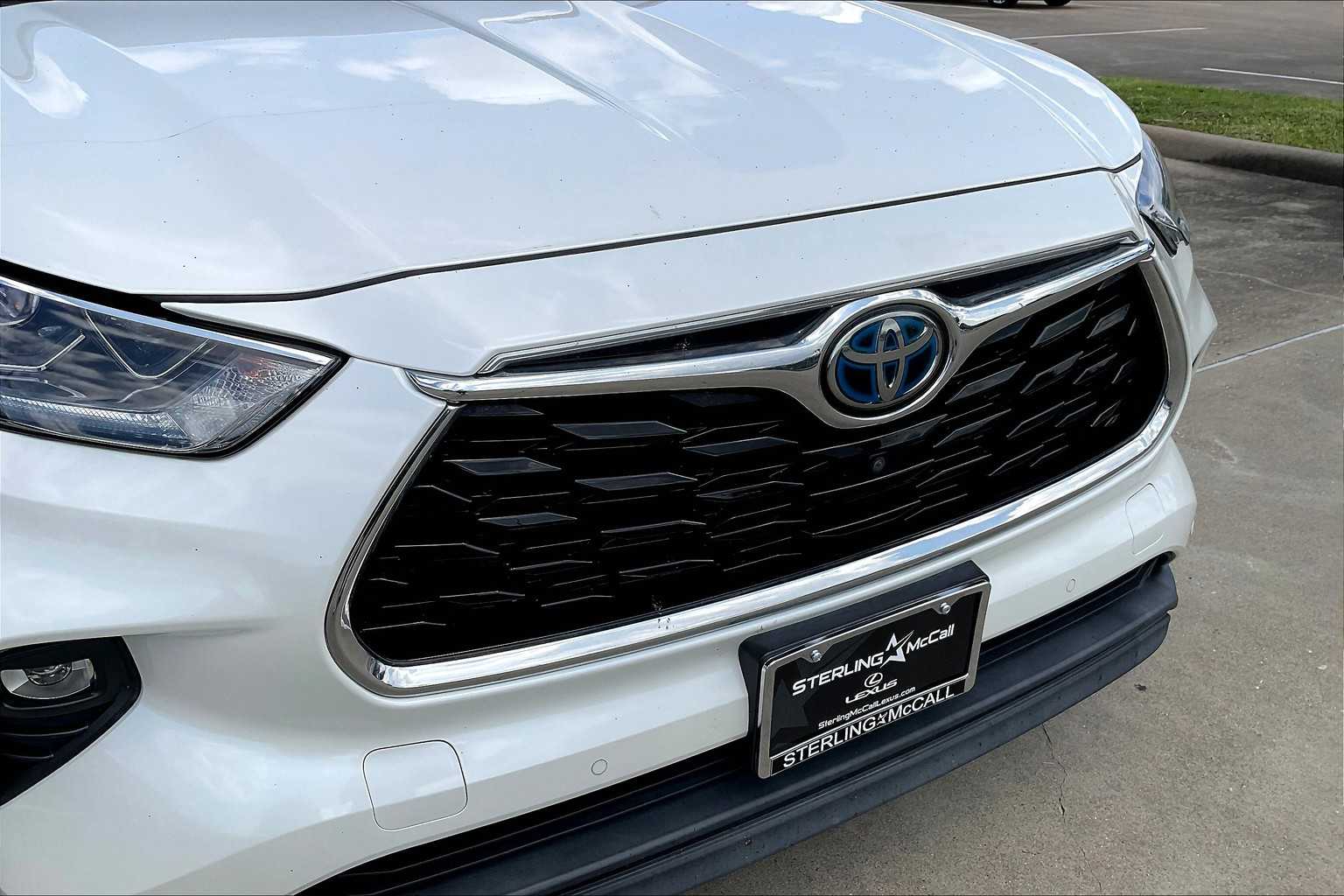 2021 Toyota Highlander Hybrid Limited photo 27