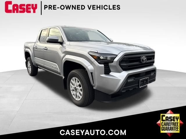 2025 Toyota Tacoma SR5's photo