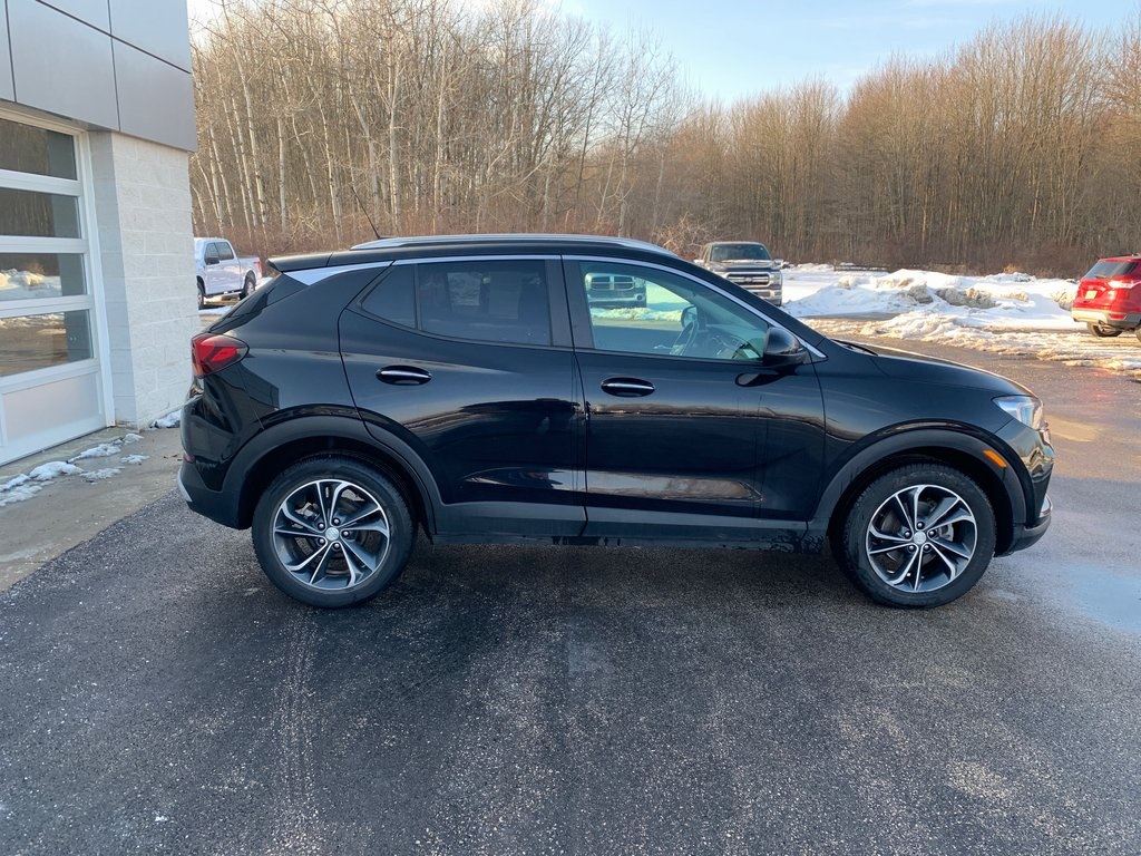 2022 Buick Encore GX Select's photo