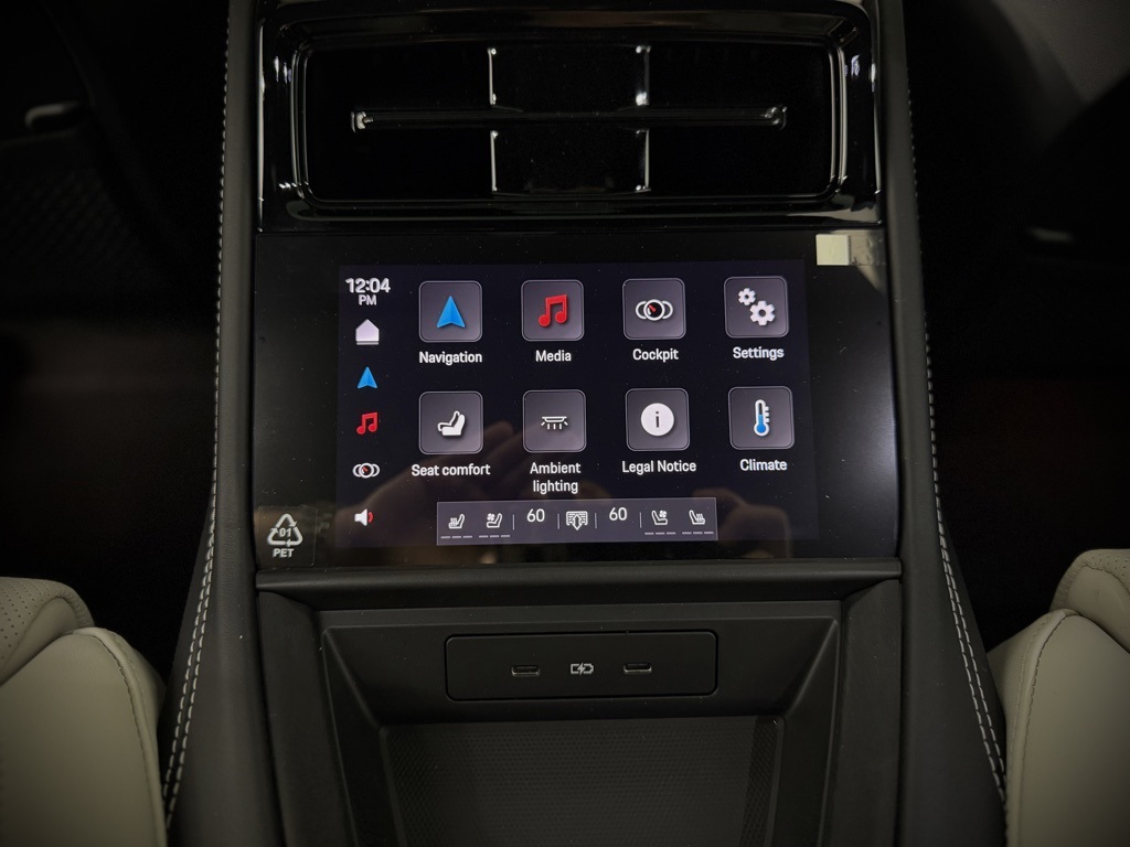 2025 Porsche Panamera 4 photo 30