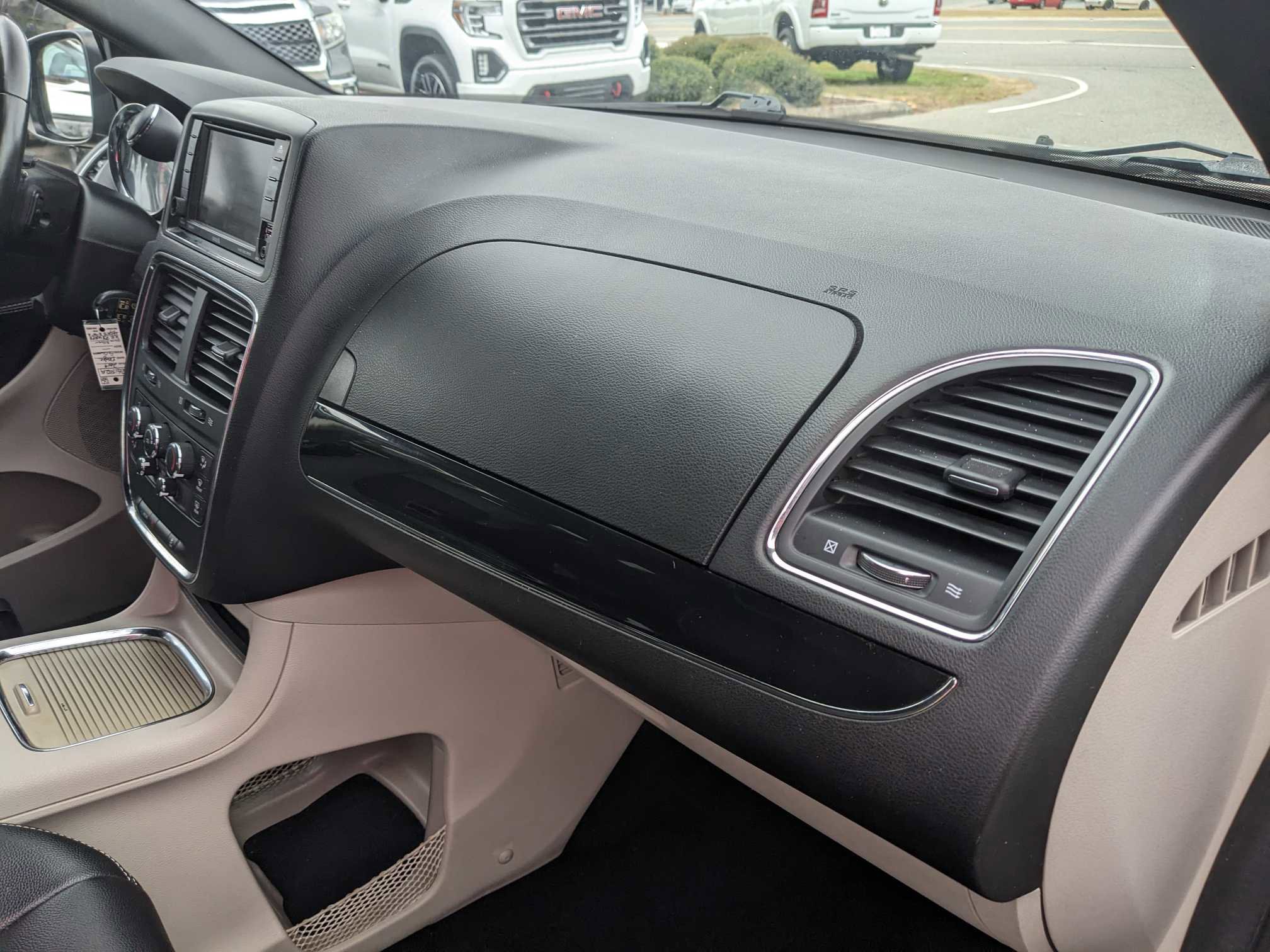 PreOwned 2019 Dodge Grand Caravan SXT Minivan, Passenger in Goldsboro