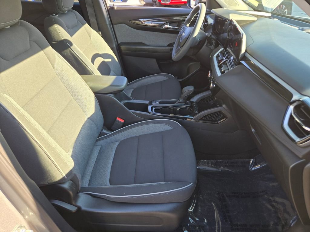 2024 Chevrolet Trailblazer LT photo 15