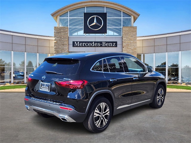 2026 Mercedes Benz GLA 250 4MATIC photo 4