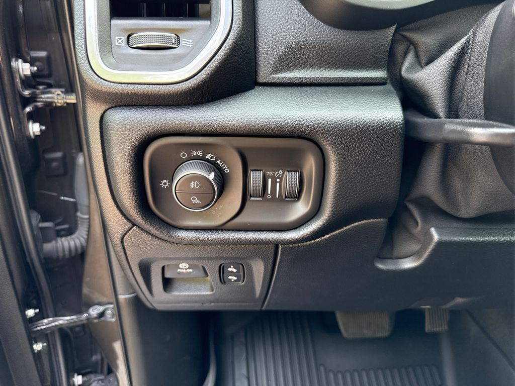 2020 Ram 1500 Laramie photo 26