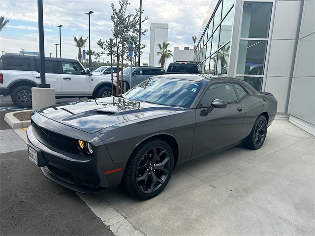 2020 Dodge Challenger SXT photo 3