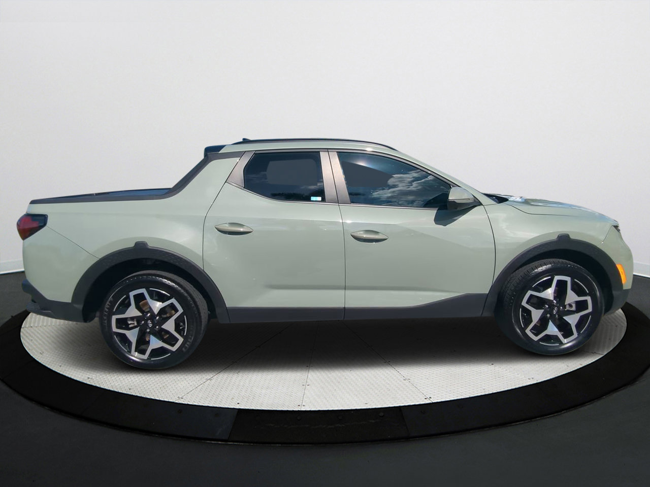 2024 Hyundai Santa Cruz Limited photo 3