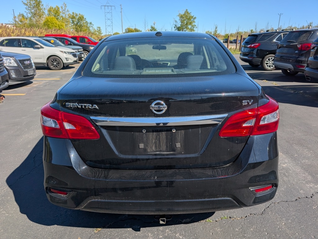 2018 Nissan Sentra SV photo 5