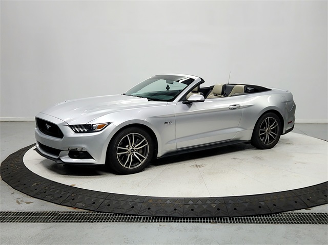 2017 Ford Mustang GT Premium photo 3