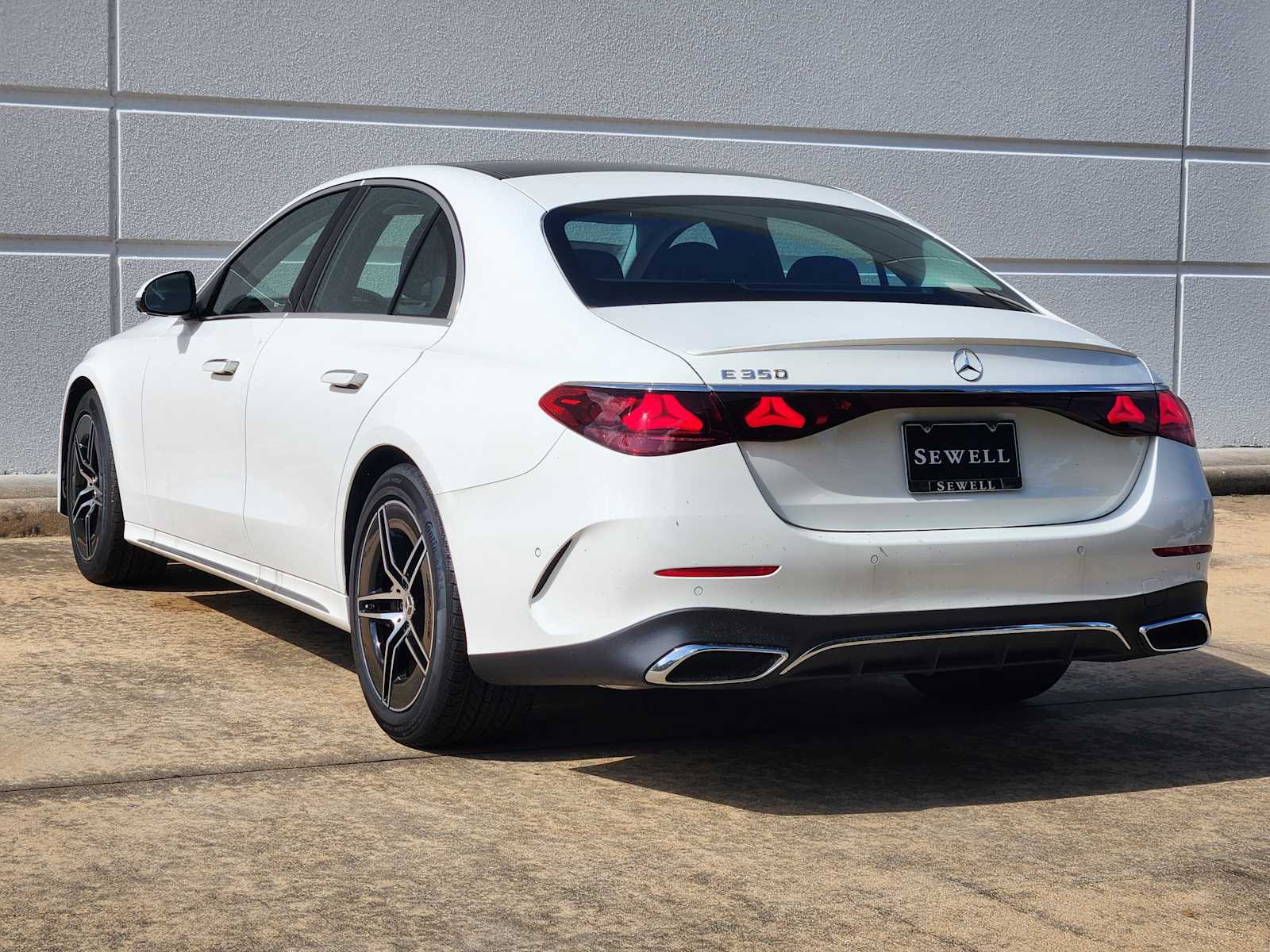 2025 Mercedes Benz E photo 2