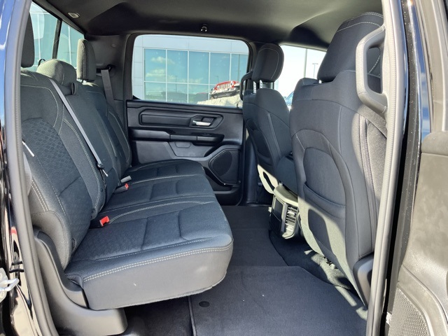2025 Ram 1500 Tradesman photo 17