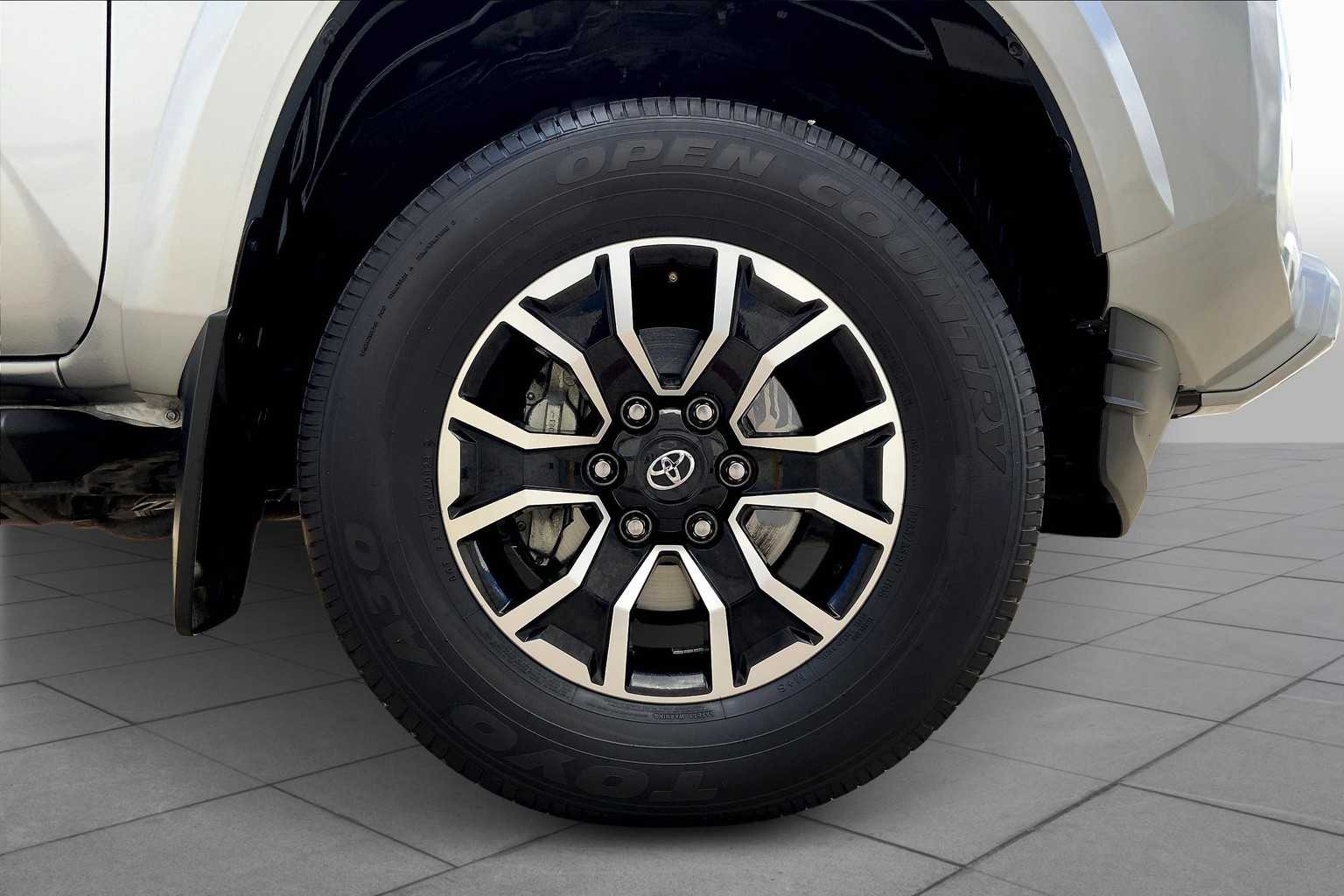 2023 Toyota Tacoma TRD Sport photo 10
