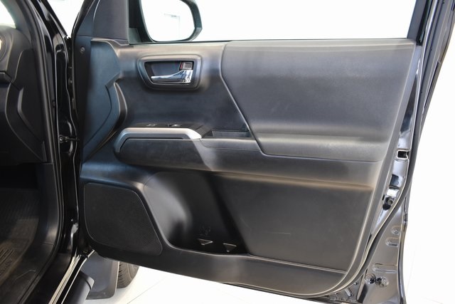 2021 Toyota Tacoma TRD Off-Road photo 9