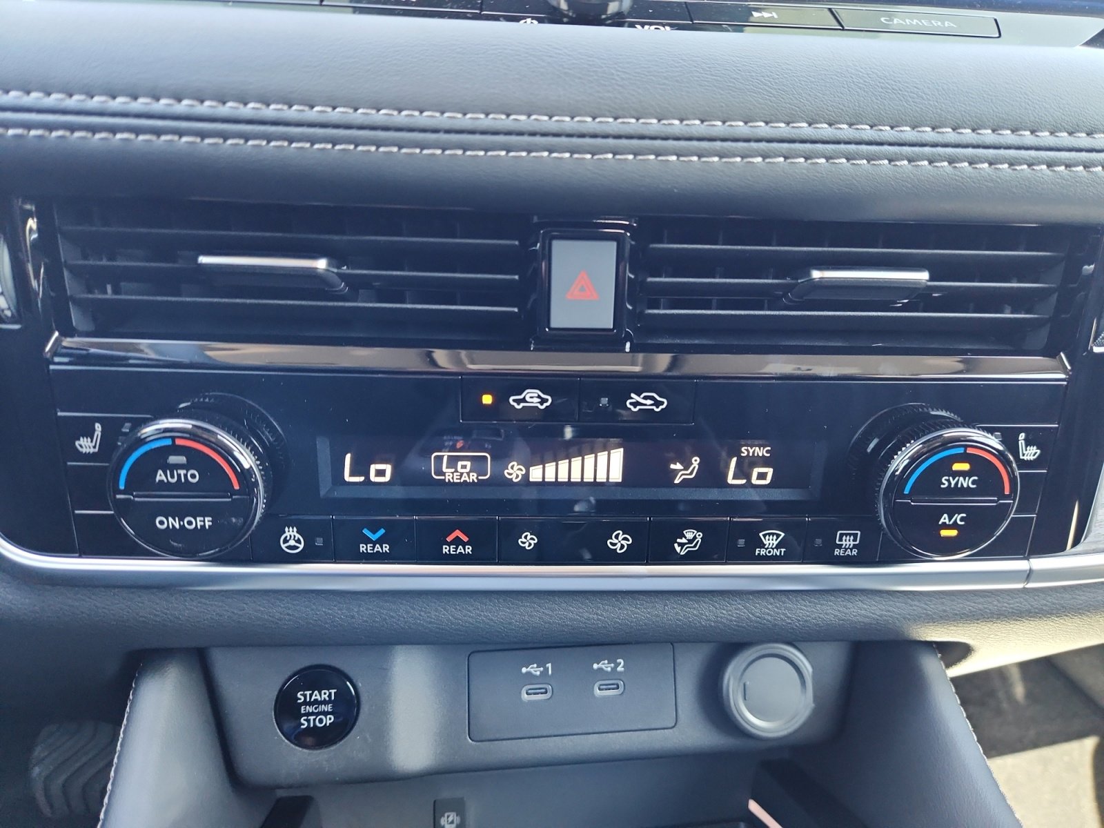 2025 Nissan Rogue Platinum photo 17
