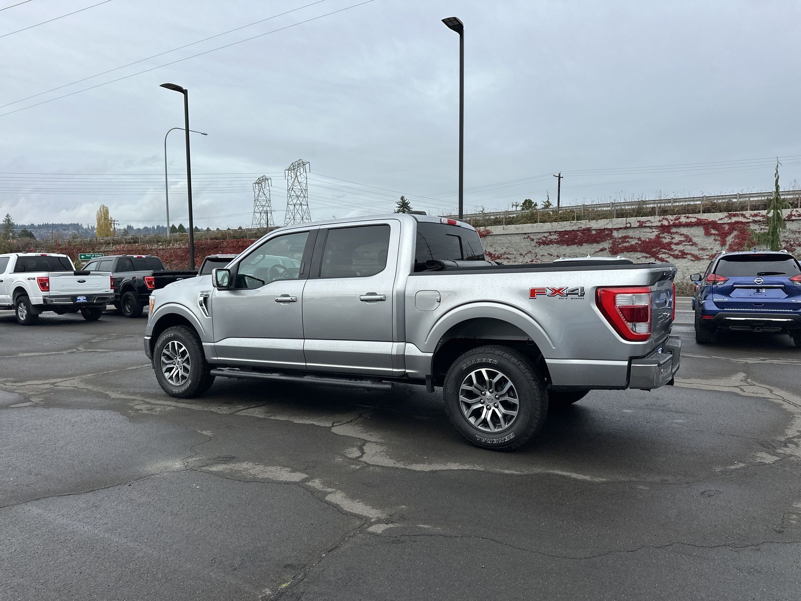 2021 Ford F-150 Lariat photo 2