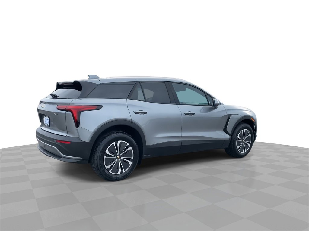 2025 Chevrolet Blazer EV photo 8