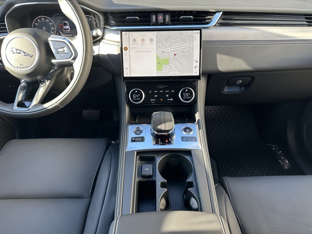 2026 Jaguar F-PACE P250 R-Dynamic S photo 32