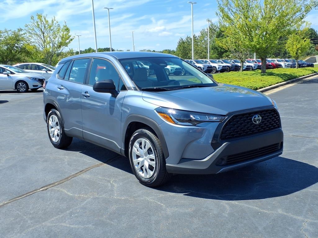 2023 Toyota Corolla Cross L photo 5