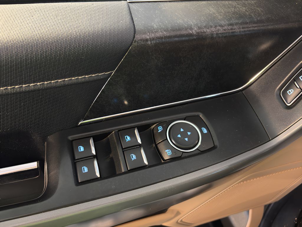 2022 Ford F-150 XLT photo 21
