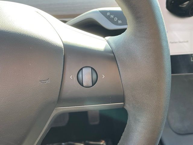2021 Tesla Model Y Long Range photo 16