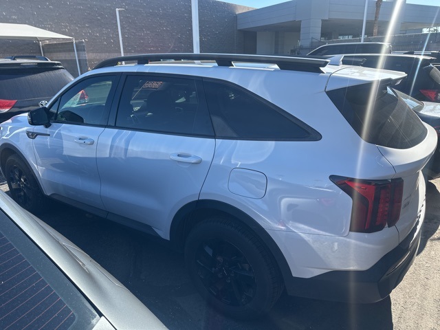 2022 Kia Sorento S photo 3
