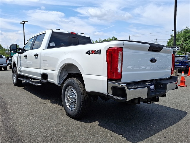 2025 Ford F-250 photo 4
