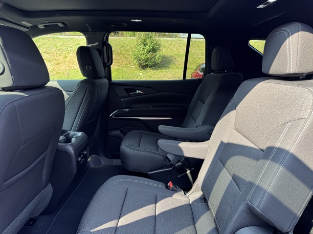 2026 Chevrolet Traverse photo 10