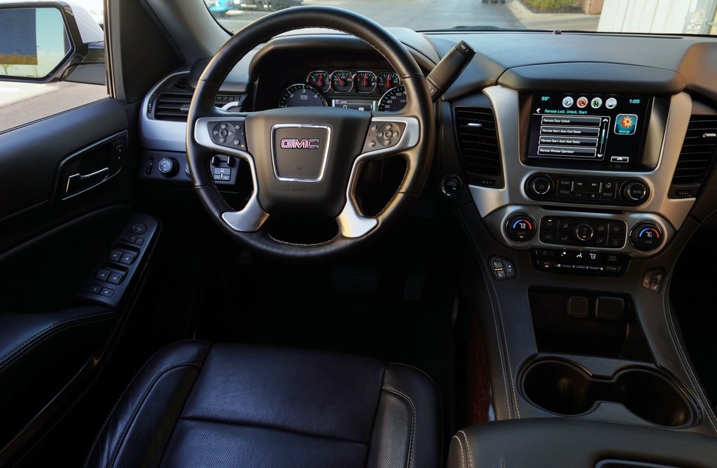 2018 GMC YUKON - Image 13