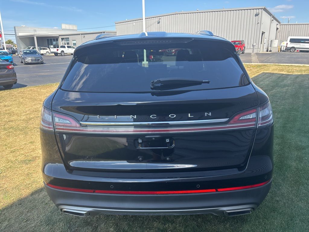 2022 Lincoln Nautilus Reserve photo 4