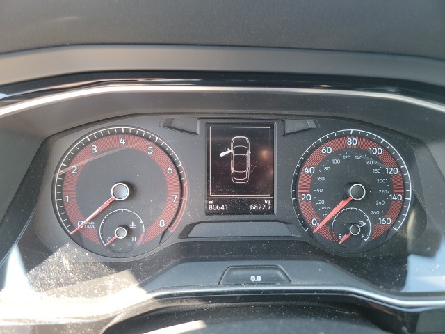 2019 Volkswagen Jetta R-Line photo 4