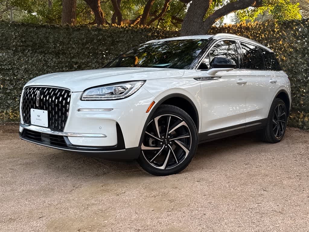 2023 Lincoln Corsair Reserve's photo