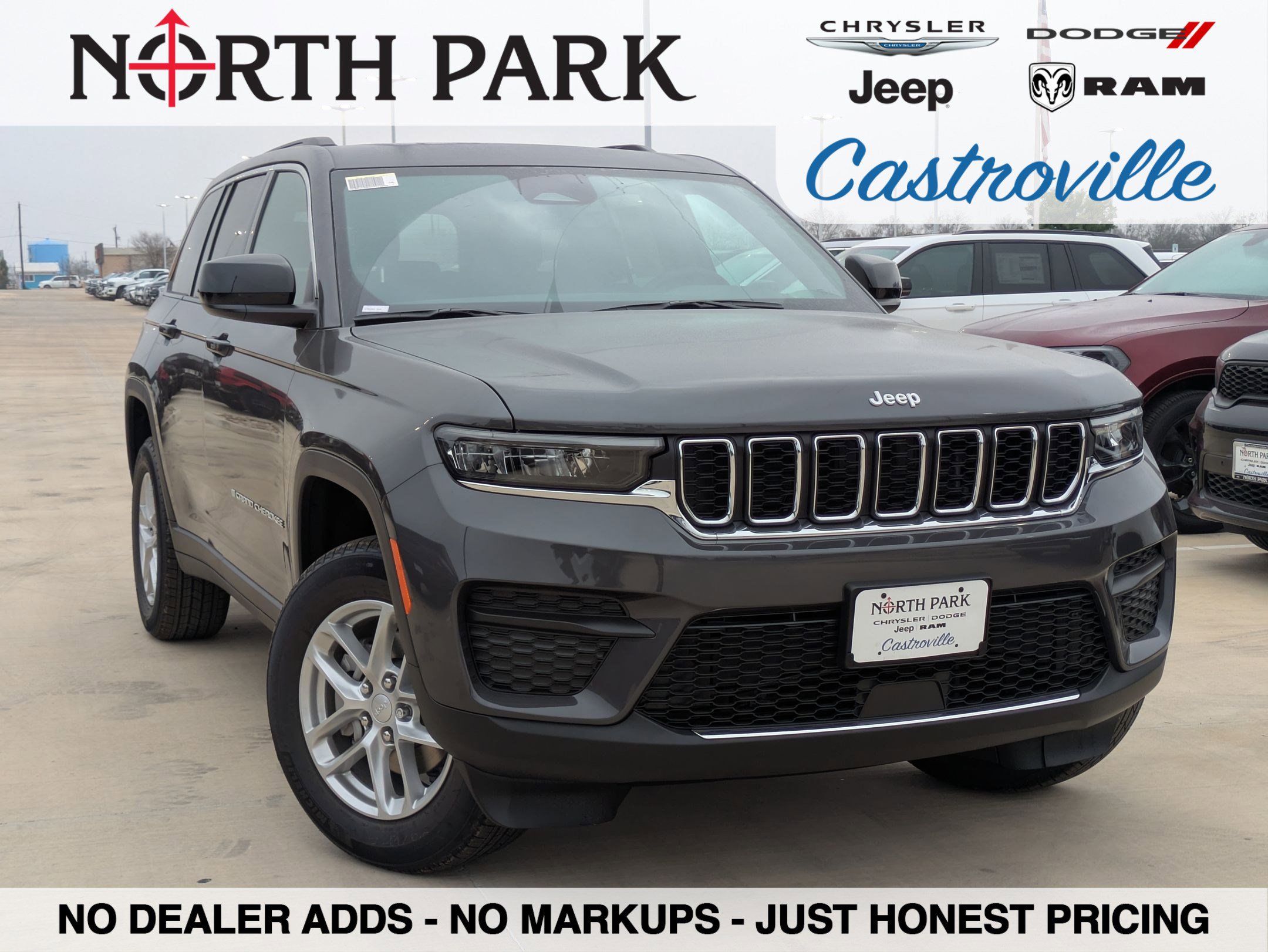 2025 Jeep Grand Cherokee Laredo's photo