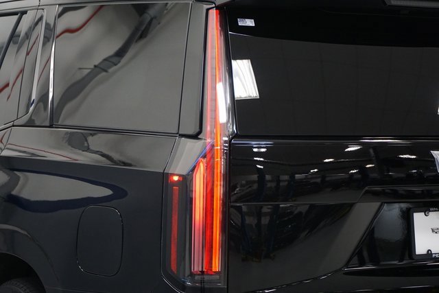 2025 Cadillac Escalade Sport photo 4