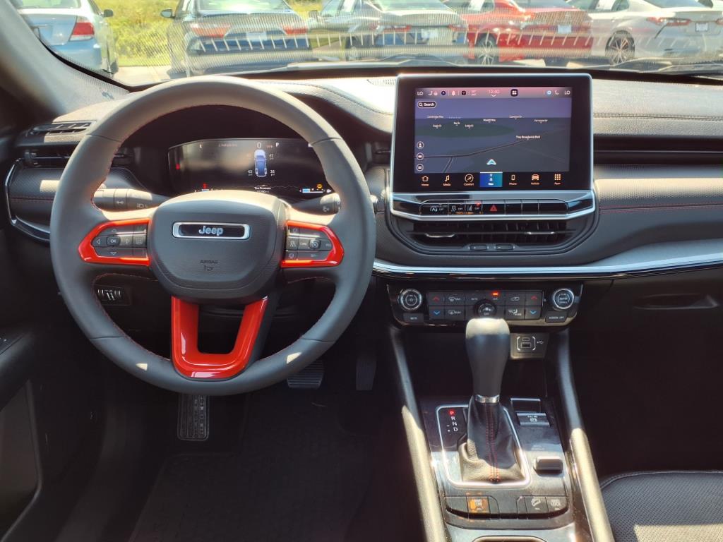 2023 Jeep Compass Trailhawk photo 9