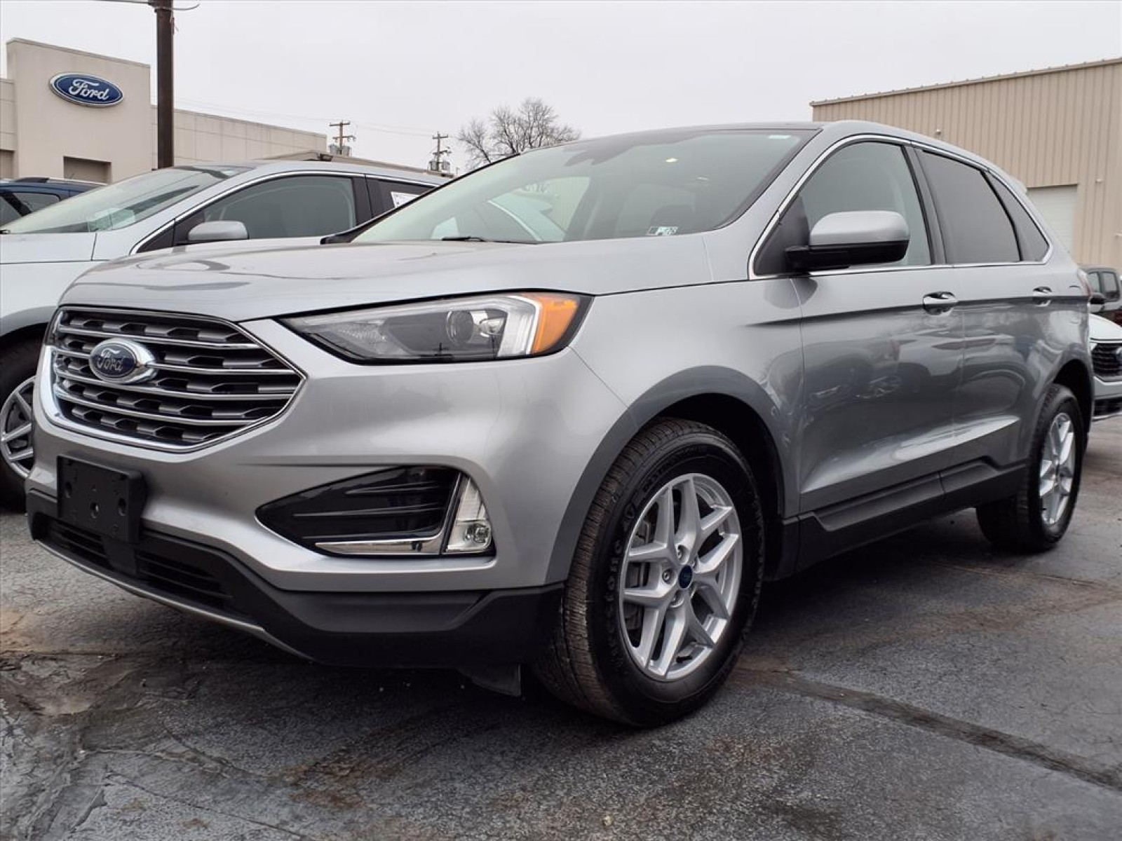 2022 Ford Edge SEL's photo