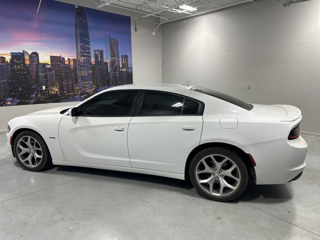 2015 Dodge Charger R/T photo 4