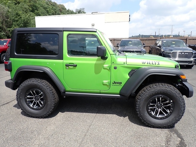 2025 Jeep Wrangler Willys photo 7