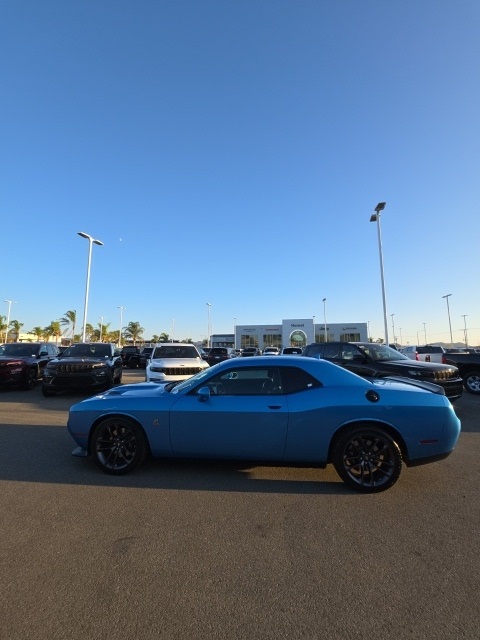 2023 Dodge Challenger R/T Scat Pack photo 12