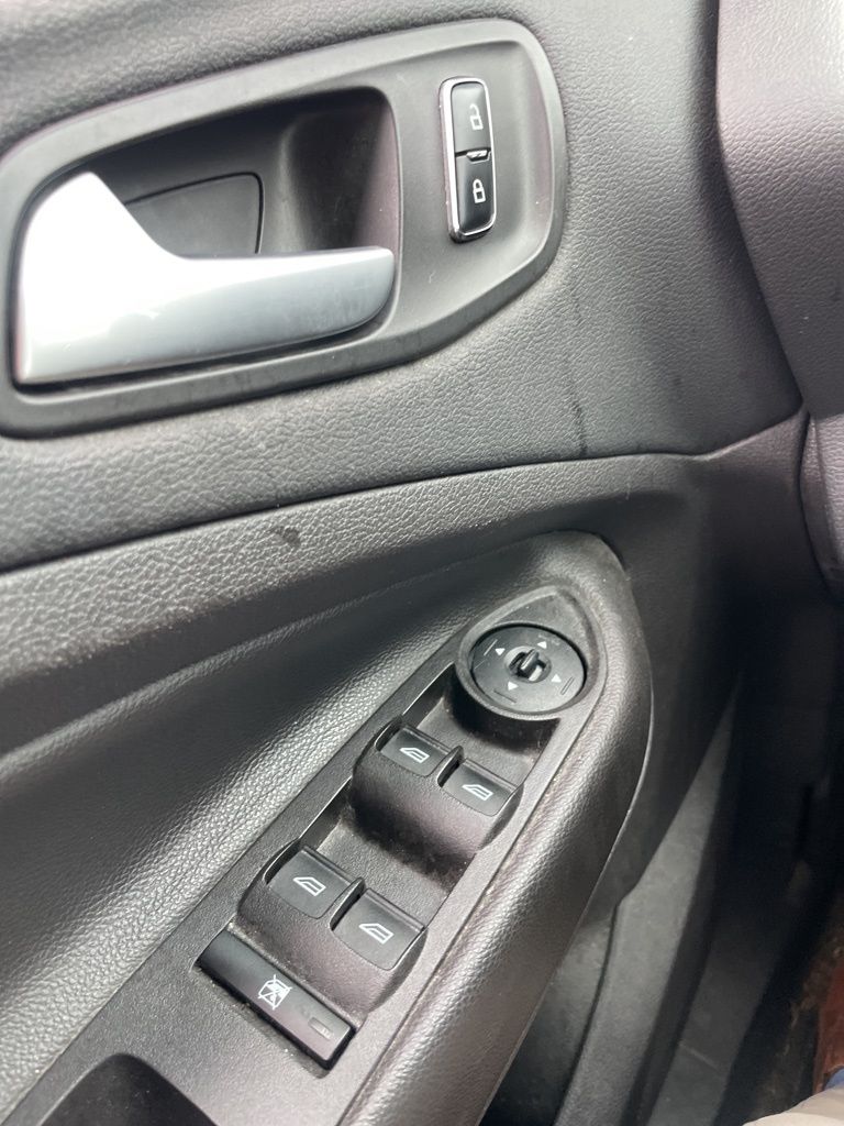 2016 Ford Escape SE photo 3