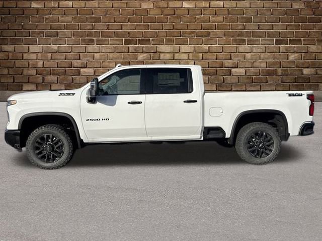 2026 Chevrolet Silverado 2500HD LTZ photo 2